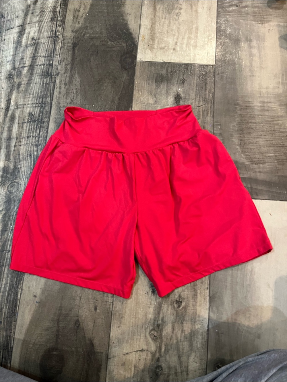 Halara Red High Waisted Athletic Shorts Women’s XL Flowy Workout Shorts